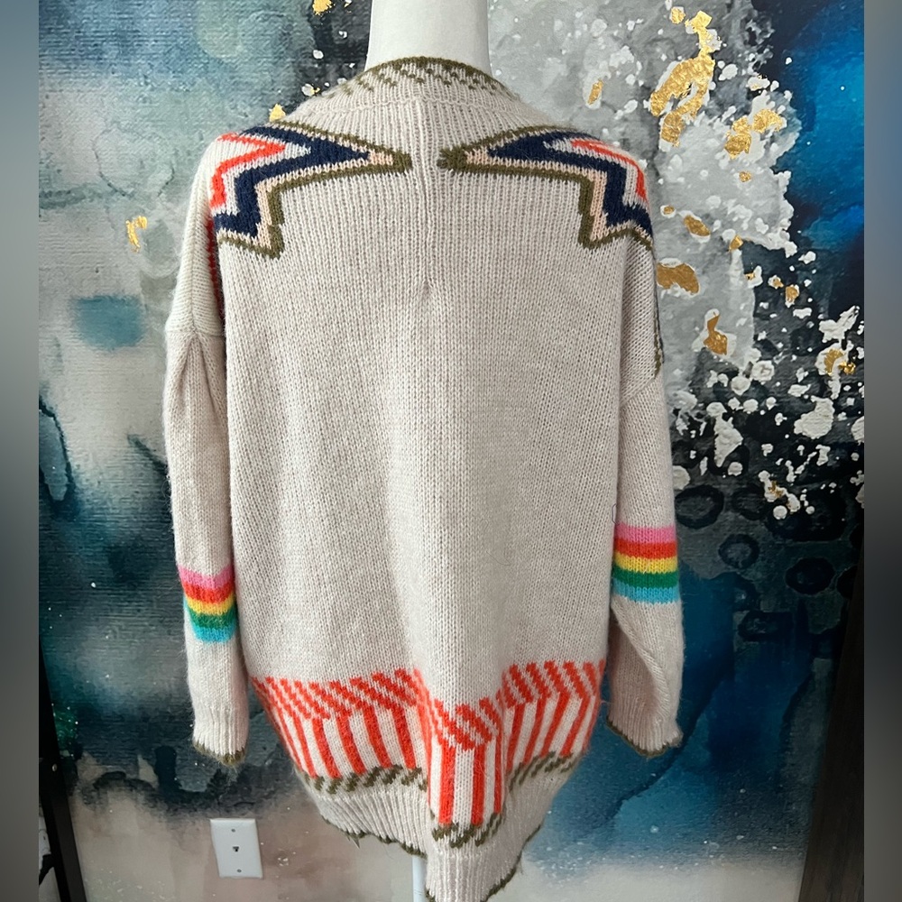Commense | Caesars Palace Cardigan Sweater - Picture 14 of 15